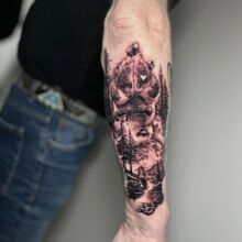 Moniques Tattoo-Arbeit vom DarkCarbon Tattoo-Studio in Bochum: Hundepfote, Pfotenabdruck-Tattoo
